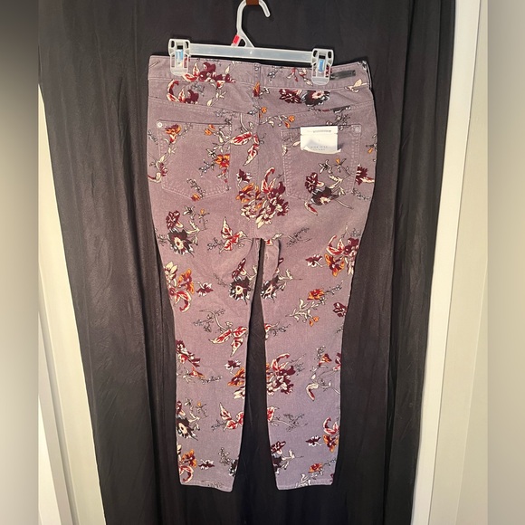 Anthropologie woman’s high-rise pants . Size 31. High-rise skinny ankle pant . - Picture 2 of 8